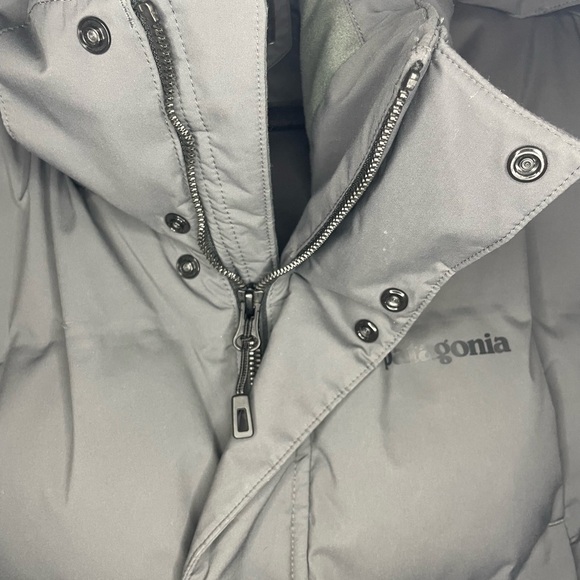Patagonia Men’s Jackson Glacier Down Parka Puffer Coat in Grey Size L - Picture 5 of 10